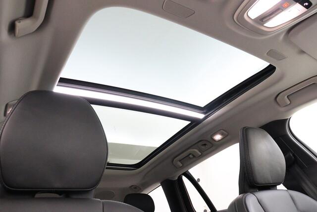 Volvo V60 T8 PLUG-IN HYBRID AWD ULTRA DARK *FULL OPTIONS!* -PANO.DAK|BOWERS&WILKINS|GEVENT.LEDER+MASSAGE|360°CAM|HEAD-UP DISP.|PRIVACY.GLAS|TREKHAAK|18"|SoH:100%