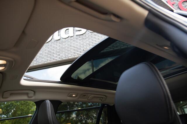 Volvo V60 2.0 T8 Plug-in hybrid AWD Ultimate Dark , Long Range, Bowers&Wilkins, Adap. cruise, Panoramadak, Stoelventilatie, Massage, Luxe!