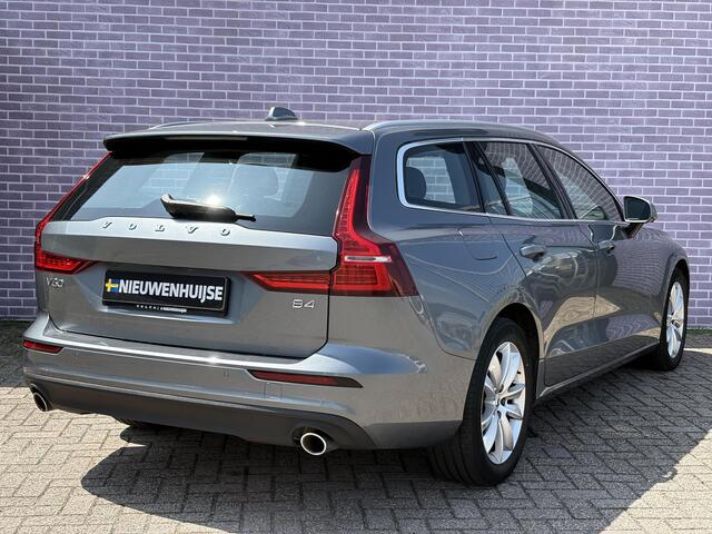 Volvo V60 2.0 B4 Business Pro | Adaptieve cruise control | Blis | Verwarmde voorstoelen | AppleCar Play | DAB | Trekhaak | LED | Parkeersensoren achter |