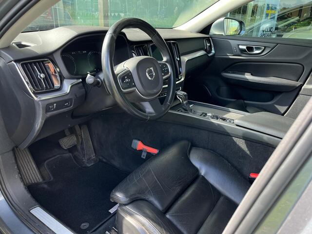 Volvo V60 2.0 T4 Momentum Pro Automaat | Rijklaar incl garantie | Adaptieve cruise control Trekhaak Carplay