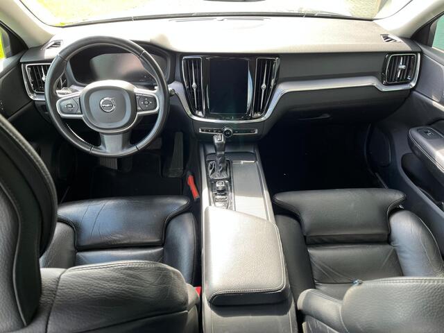 Volvo V60 2.0 T4 Momentum Pro Automaat | Rijklaar incl garantie | Adaptieve cruise control Trekhaak Carplay
