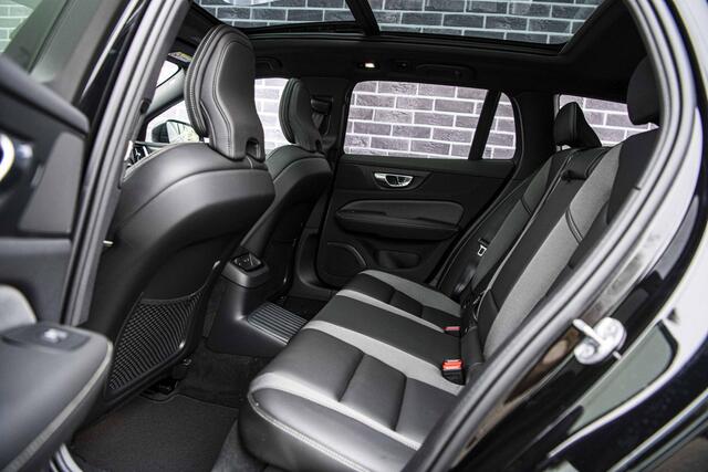 Volvo V60 T6 Plug-in hybrid AWD Ultra Dark | Google | Long Range | Schuif-/Kanteldak | Adaptieve Cruise Control | DAB | Head-Up Display | Camera | Stoelverwarming Voor + Achter | Harman Kardon Audio | Getint Glas | Zitverlenging | Elek. Stoelen | Memory | 19" LM