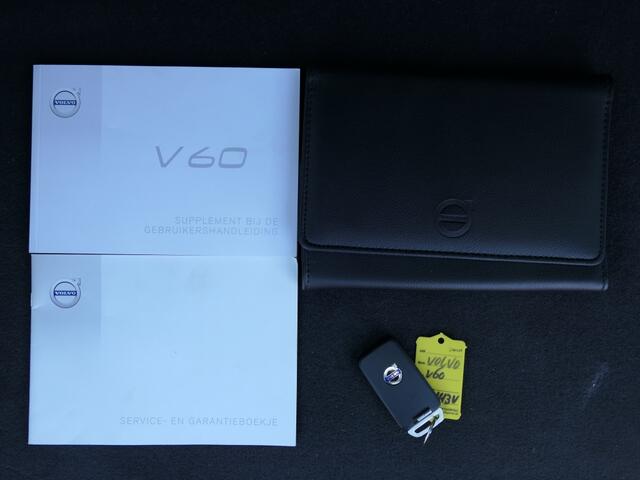 Volvo V60 1.5 T3 R-design Xenon / Regensensor / Bluetooth / Navi