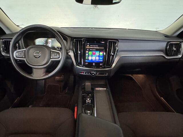 Volvo V60 2.0 Benzine / Apple carplay / Adaptieve Cruise controle / NAP / Historie aanwezig.