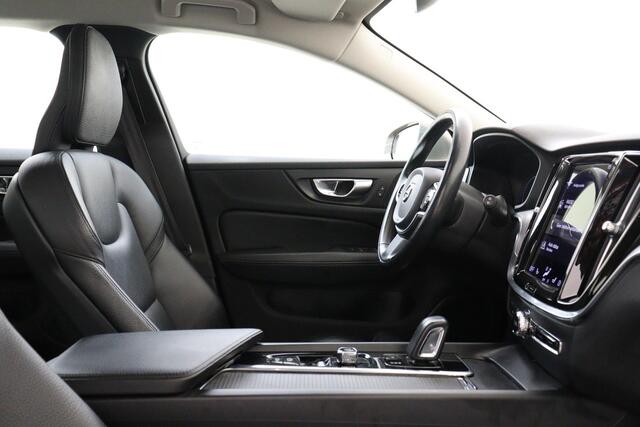 Volvo V60 B3 (M-HYBRID) BUSINESS PRO -LEDER|CAMERA|ADAP.CRUISE|BLIS|CLIMATE|KEYLESS|LENDESTEUN|17"