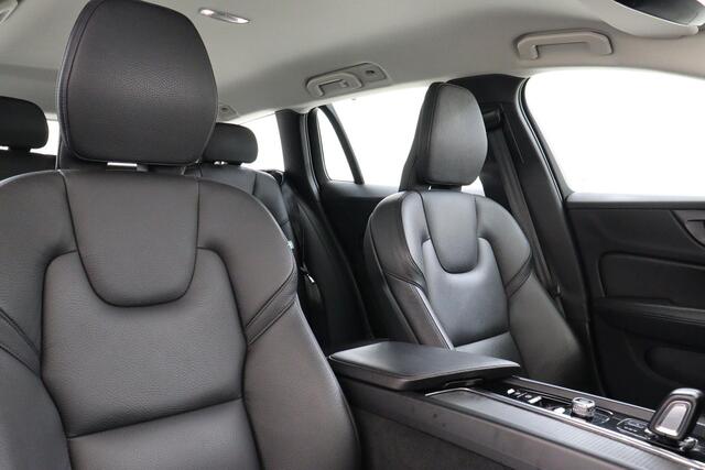 Volvo V60 B3 (M-HYBRID) BUSINESS PRO -LEDER|CAMERA|ADAP.CRUISE|BLIS|CLIMATE|KEYLESS|LENDESTEUN|17"
