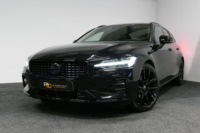 Volvo V60 2.0 B4 Plus Dark / Orig. Nederlands / Harman Kardon Sound System / Elektr. best. stoel + memory / Achteruitrijcamera / Stoelverwarming V + A / Apple Carplay - Android Auto / Elektr. wegklapbare trekhaak / Ambienteverlichting / Stuurwiel verwarming / Black