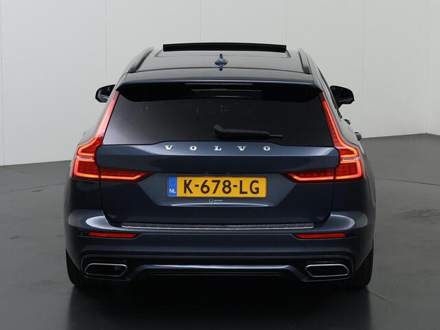 Volvo V60 2.0 B3 R-Design | 360 Camera | Harmand/ Kardon | Memory stoelen | HUD | Stoelverwarming | Panoramdak | Dodehoekdetectie |