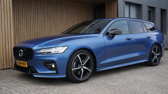 Volvo V60 2.0 163pk B3 R-Design Leder 19inch LM Stoel/Stuurwiel VW. Trekhaak Keyless LED Adaptive Cruise *NL Auto*