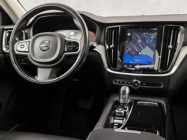 Volvo V60 2.0 T8 Twin Engine AWD Inscription 391Pk Automaat (PANORAMADAK, GROOT NAVI, MEMORY SEATS, GETINT GLAS, STUUR/STOELVERWARMING, CAMERA, TREKHAAK, ELEK ACHTERKLEP, NIEUWSTAAT)