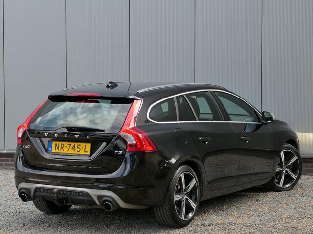 Volvo V60 2.0 T3 Nordic+ Xenon / Trekhaak / Standkachel