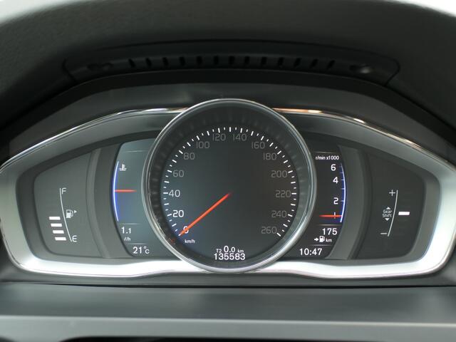 Volvo V60 2.0 T3 Nordic+ Xenon / Trekhaak / Standkachel