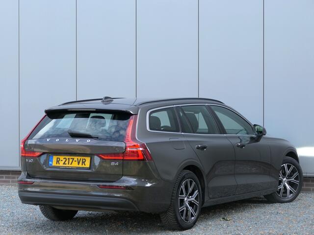Volvo V60 2.0 B4 Core 12 MND BOVAG-garantie Trekhaak / Pilot Assist / Navi / Elektrische klep