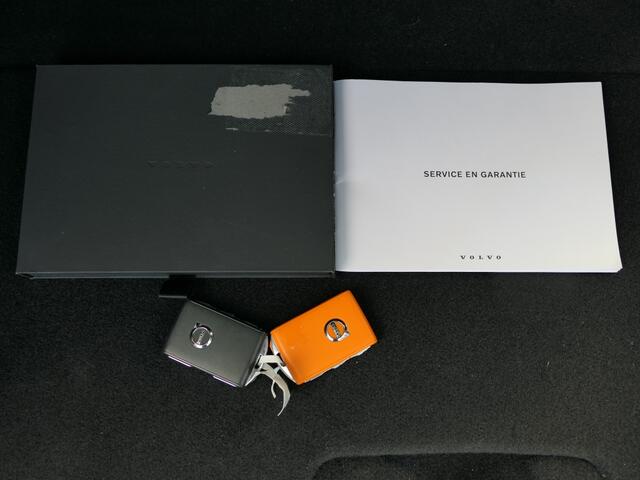 Volvo V60 2.0 B4 Core 12 MND BOVAG-garantie Trekhaak / Pilot Assist / Navi / Elektrische klep