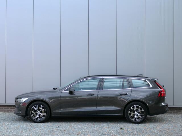 Volvo V60 2.0 B4 Core 12 MND BOVAG-garantie Trekhaak / Pilot Assist / Navi / Elektrische klep