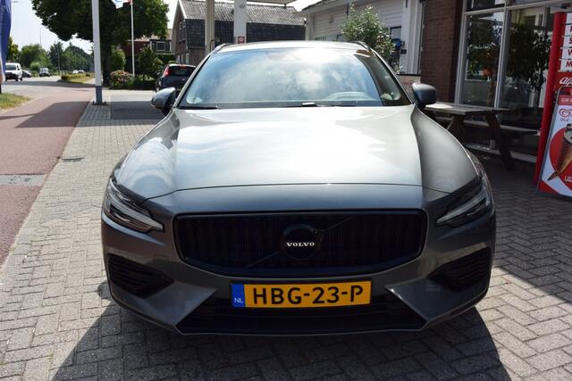 Volvo V60 2.0 T8 TE AWD INSCR. / Panorama / Trekhaak /