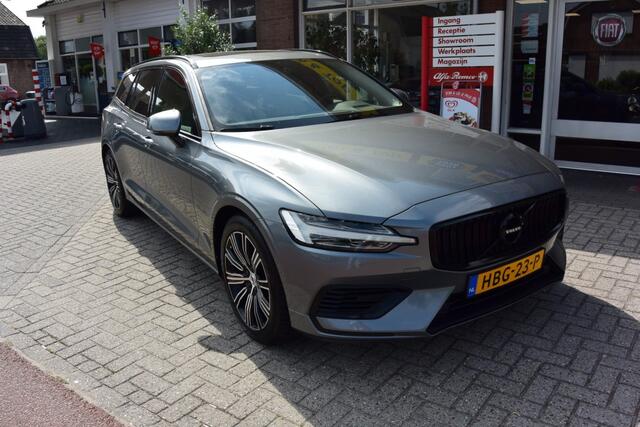 Volvo V60 2.0 T8 TE AWD INSCR. / Panorama / Trekhaak /