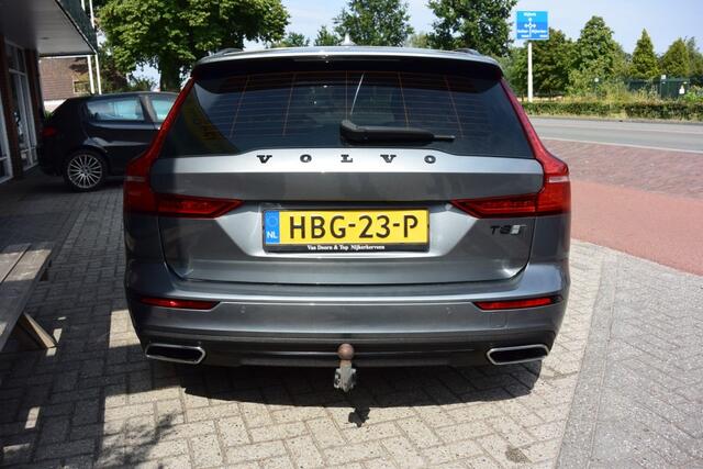 Volvo V60 2.0 T8 TE AWD INSCR. / Panorama / Trekhaak /
