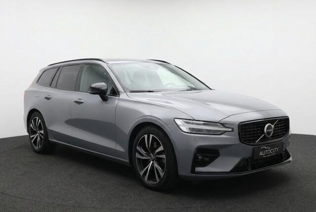 Volvo V60 kombi Ultimate Dark B4 Panorama l Harman l Leder l BLISS l 360 Camera