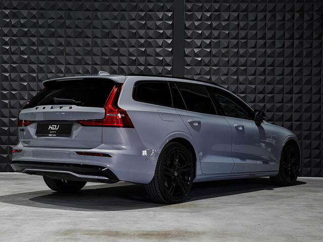 Volvo V60 2.0 B4 Ultra Dark | Pano | 19"| Topv. H/K HiFi | Pilot | HUD | Blis | Memo 2x |