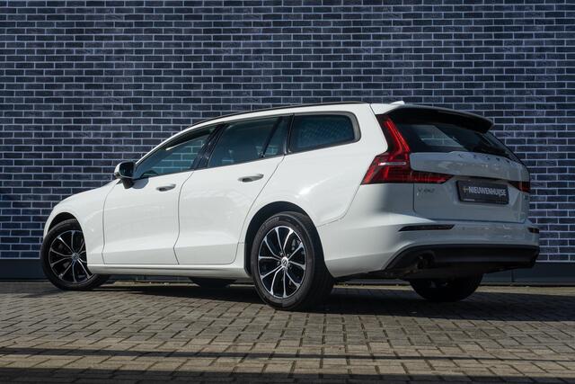 Volvo V60 2.0 B3 Momentum Advantage | Lederen Bekleding | Achteruitrijcamera | Parkeersensoren | Stoelverwarming | BLIS | Cruise Control Adaptief | Navigatie | Apple Carplay | Android Auto
