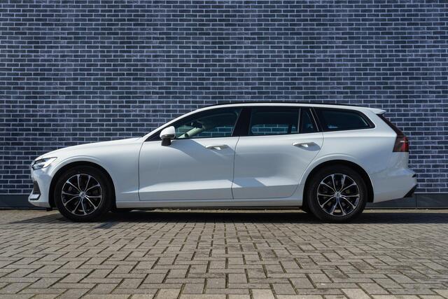Volvo V60 2.0 B3 Momentum Advantage | Lederen Bekleding | Achteruitrijcamera | Parkeersensoren | Stoelverwarming | BLIS | Cruise Control Adaptief | Navigatie | Apple Carplay | Android Auto