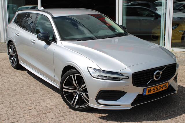 Volvo V60 2.0 B3 Momentum Advantage
