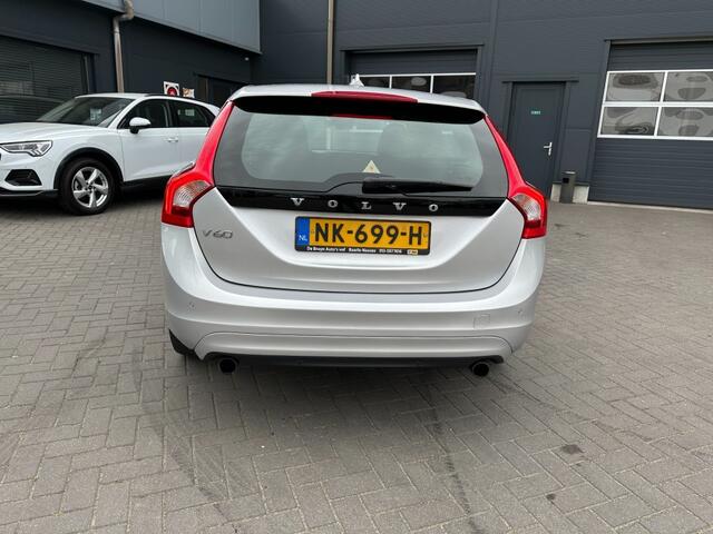 Volvo V60 V60 1.5 T2 Nordic Aut.Navigatie stoelverwarming standkachel