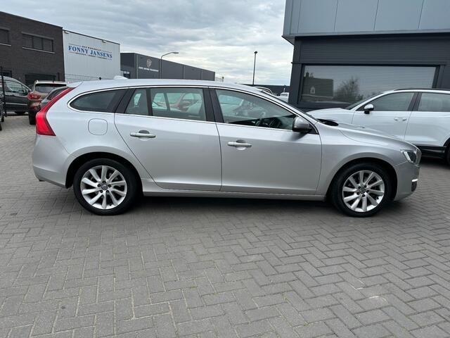 Volvo V60 V60 1.5 T2 Nordic Aut.Navigatie stoelverwarming standkachel
