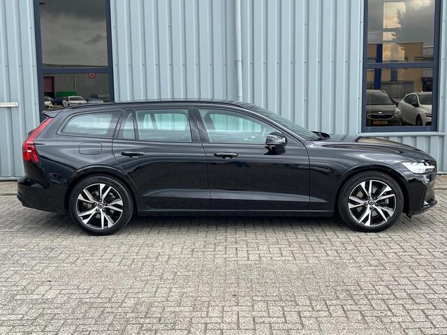 Volvo V60 2.0 B4 Essential Edition Automaat