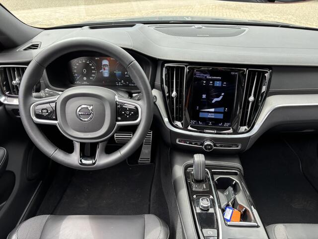 Volvo V60 2.0 T6 Plug-in hybrid AWD LONG RANGE Ultimate Dark / AndroidAuto/Applecarplay / Stoel en Stuurverwarming / Harman Kardon / Elektrisch verstelbare stoelen met Memory /