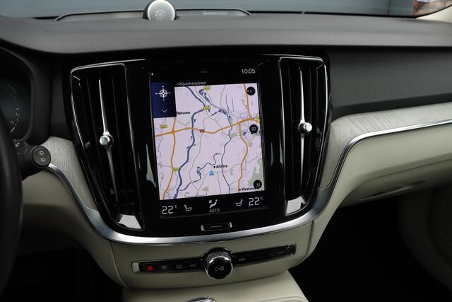 Volvo V60 2.0 T8 Twin Engine AWD Inscription | Bowers&Wilkins | Massage | Trekhaak | Memory | HUD | ACC | Stoelventilatie | Verwarmd Stuurwiel | Nappa Leder | IntelliSafe PRO |