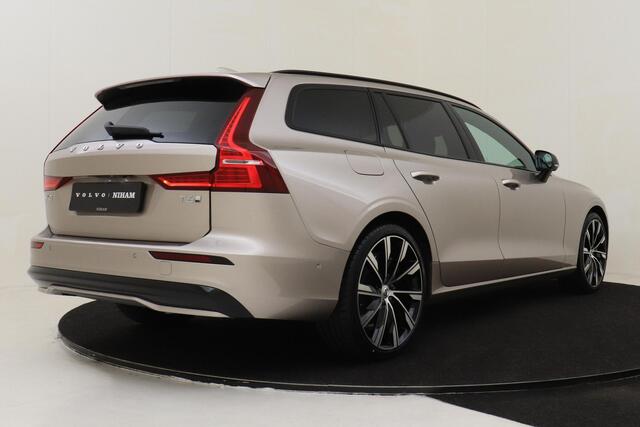 Volvo V60 T6 PLUG-IN HYBRID AWD ULTRA DARK *VOL!* -PANO.DAK|BOWERS&WILKNS|360°CAM|HEAD-UP DISP.|SPORTSTOELEN|PRIVACY.GLAS|20"|SoH:100%