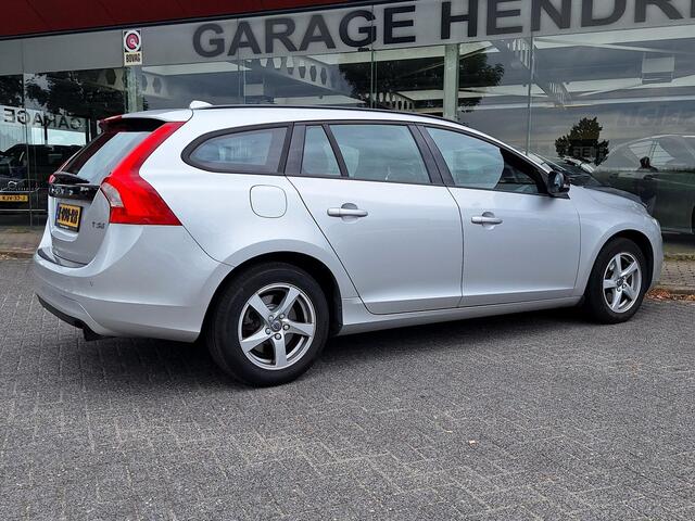 Volvo V60 1.5 T3 Polar+ Automaat | Bi xenon | Climate | Navi | Stoelverwarming V+A |