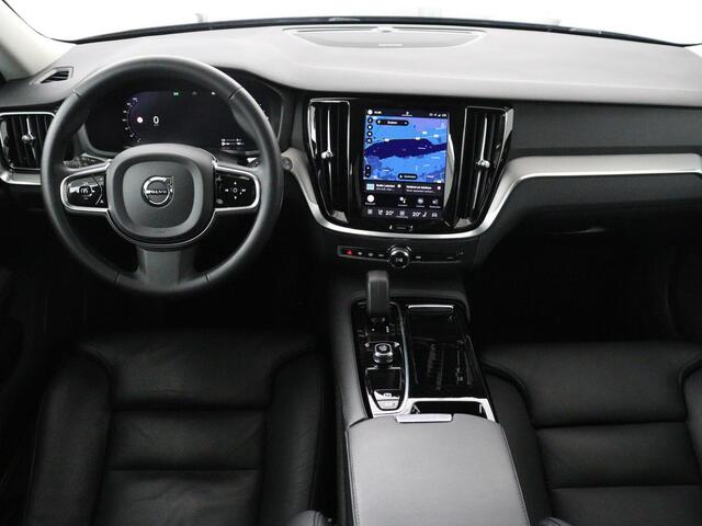 Volvo V60 2.0 T6 Plug-in hybrid AWD Core Bright | SOH 97.0% | Leder | Harman/Kardon | 360 camera | Stuur/stoel verwarming | Carplay | Climate control | Memory | Full LED |