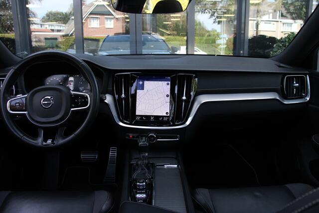 Volvo V60 2.0 T6 AWD 310pk R-Design 360Camera/Keyless/Headup/HarmanKardon/Leder/Panoramadak/20inch