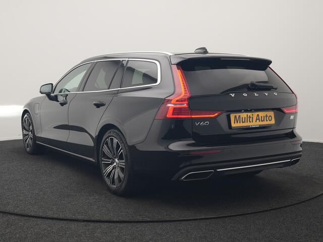 Volvo V60 T6 Recharge AWD Inscription PHEV 340pk Dealer O.H | Trekhaak Af Fabriek | Camera | Harman / Kardon | Lederen Sportstoelen Verwarmd | Cruise Control | Apple Carplay | Stuurverwarming | Keyless | Virtual | Navigatie | DAB | 18"L.M |