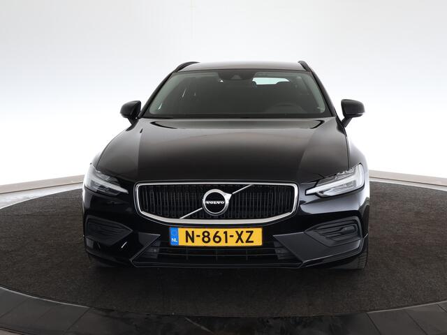 Volvo V60 2.0 B3 Momentum | Carplay | Camera | Stoelverwarming |