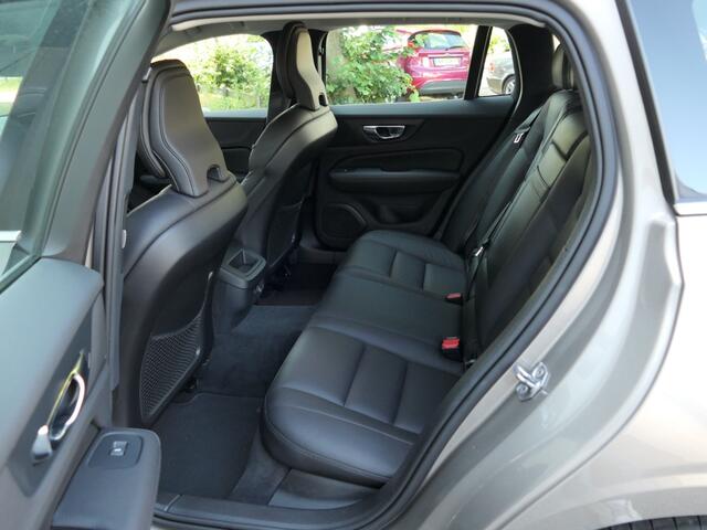 Volvo V60 T5 Inscription 12 MND garantie Harman Kardon / DAB+ / Trekhaak / Apple CarPlay