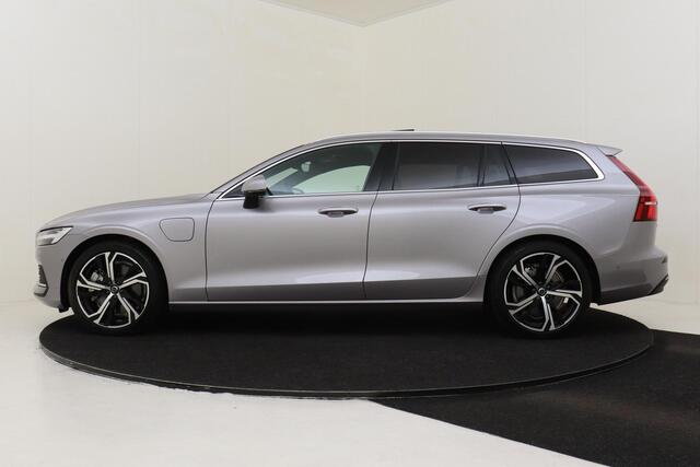 Volvo V60 T8 PLUG-IN HYBRID AWD ULTRA BRIGHT *UNIEK!* -PANO.DAK|BOWERS&WILKINS|SLATE|360°CAM|HEAD-UP DISP.|PRIVACY.GLAS|TREKHAAK|19"|SoH:100%