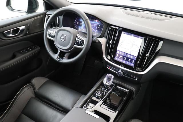 Volvo V60 T6 PLUG-IN HYBRID AWD PLUS DARK -HARMAN/KARDON|360°CAM|BLIS|TREKHAAK|POWER-SEATS|ALL-SEASON|SoH:99%