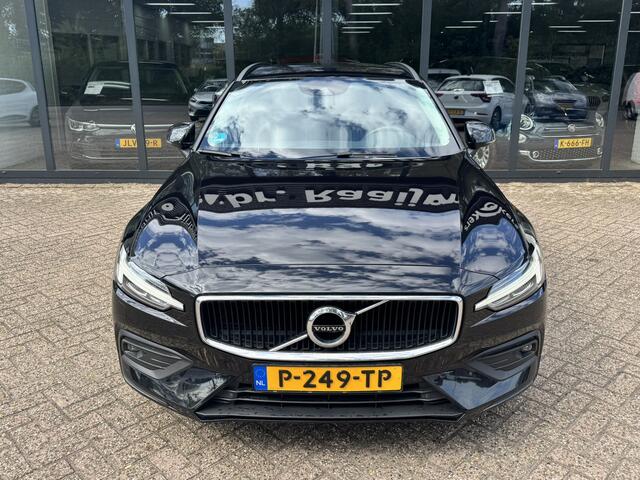 Volvo V60 2.0 B3 Momentum*LED*ACC*Leder*EXPORT/EX.BPM*