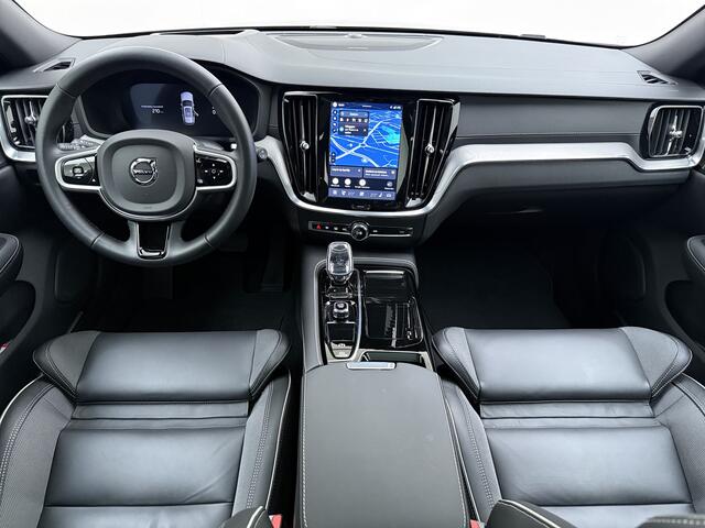 Volvo V60 T8 455pk AWD Ultra Dark Performance Edition / 20 Inch / Heico verlaagd / Stylingkit / Schuif-dak / H&K Audio / Getint glas.