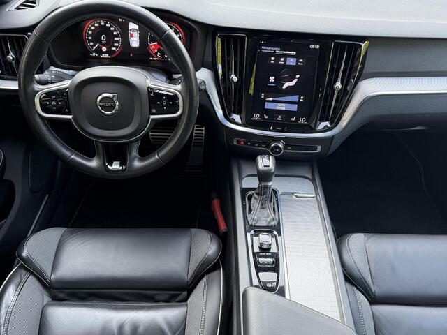 Volvo V60 2.0 T4 R-Design l Pano l Trekhaak l Stoelverwarming l