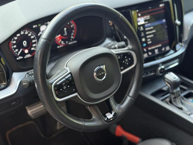 Volvo V60 2.0 T4 R-Design l Pano l Trekhaak l Stoelverwarming l