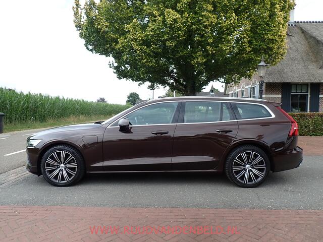 Volvo V60 T6 Recharge AWD HEADUP / H&K / PANODAK / ACC / KEYLESS / 360* / TREKHAAK