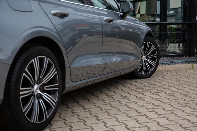 Volvo V60 2.0 B4 R-Design , Adap. cruise, Trekhaak, Leer,