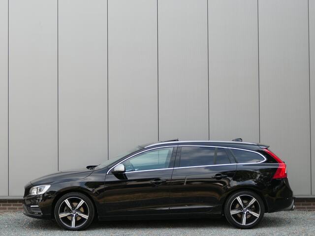 Volvo V60 T4 Business Sport 12 MND garantie Schuifdak / Xenon / Trekhaak