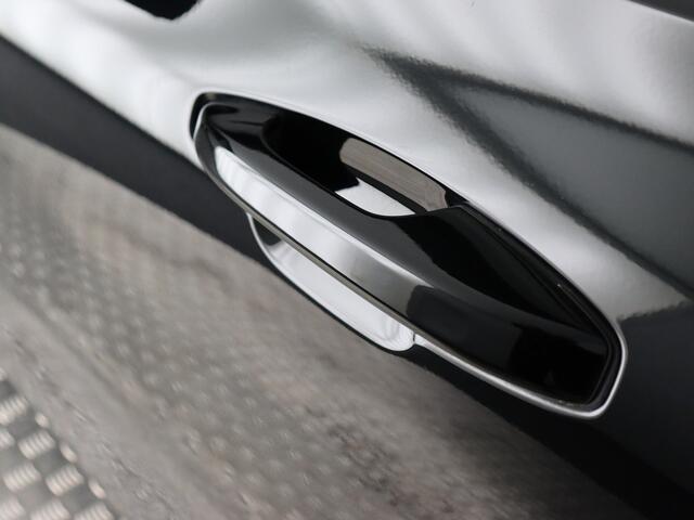 Volvo V60 2.0 T6 Recharge AWD R-Design (Camera / ACC / Elek. achterklep / Stoel-Stuurverw.)