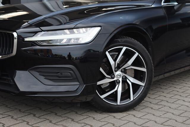 Volvo V60 2.0 T5 Momentum | Trekhaak | Pano | Leder |